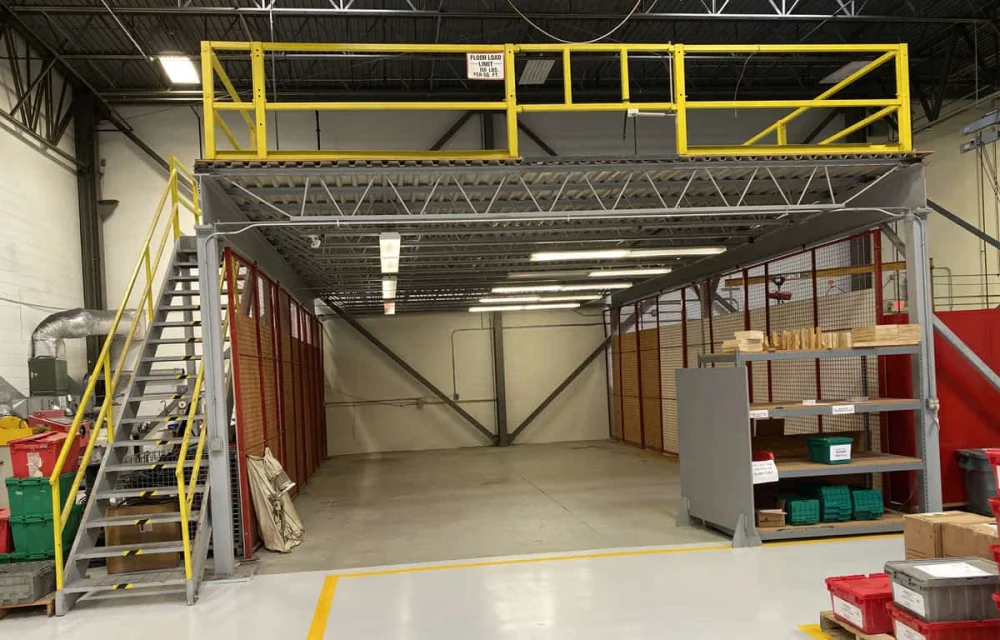 Mezzanine en acier