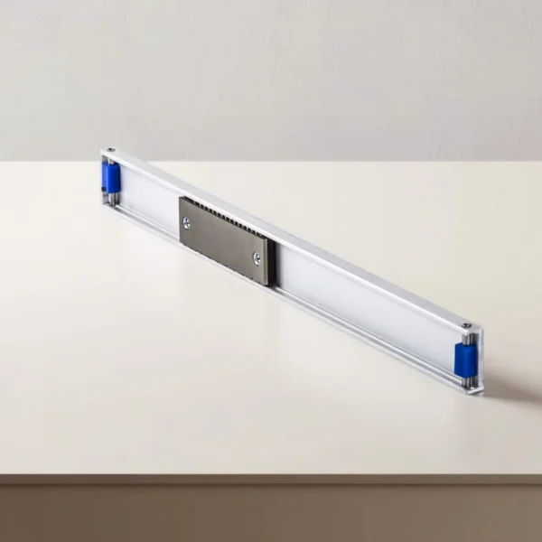 Glissière en aluminium d’occasion pour un rack industriel